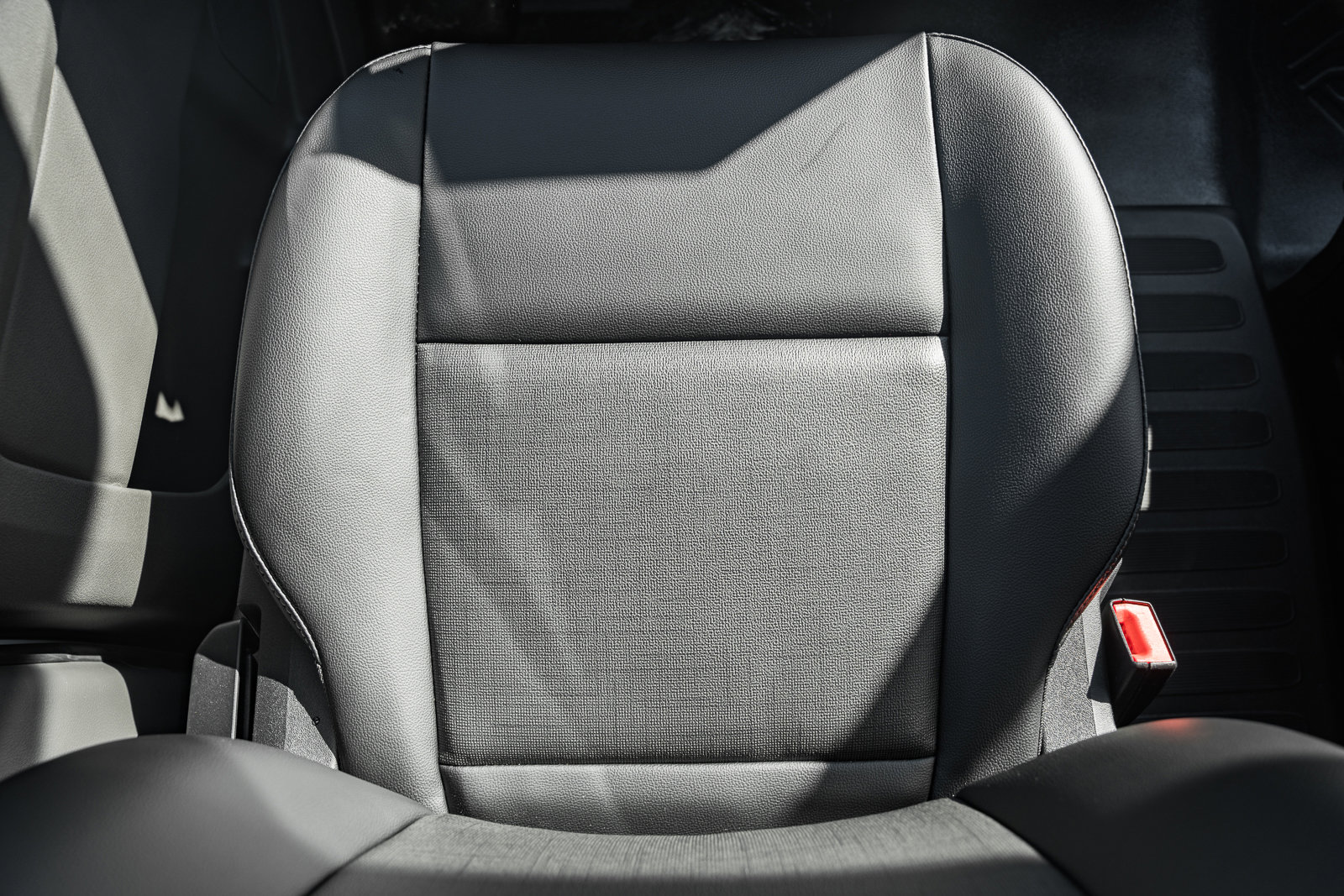 New 2026 Ford Transit 250 Low Roof w/ Load Area Protection Package RWD image 64