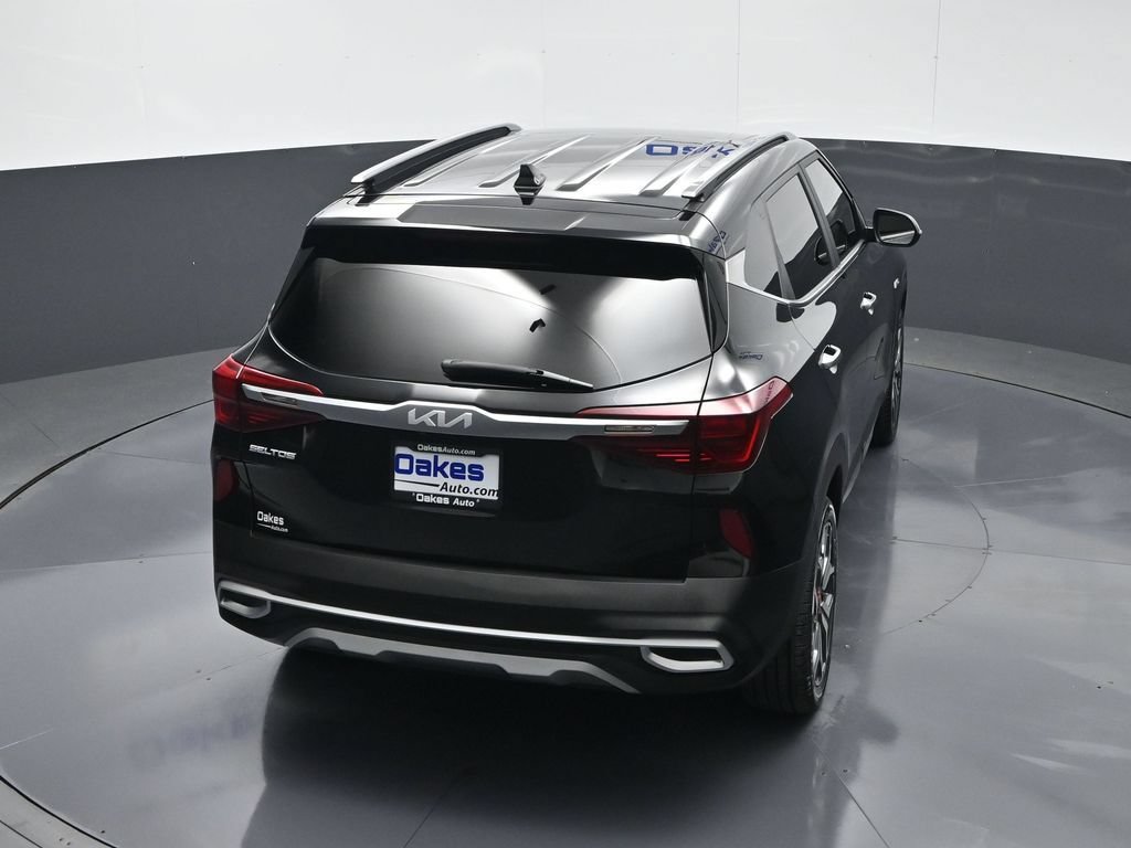 Certified 2022 Kia Seltos SX w/ Sunroof Package AWD/4WD image 55