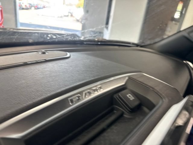 New 2026 RAM 1500 Laramie AWD/4WD image 48