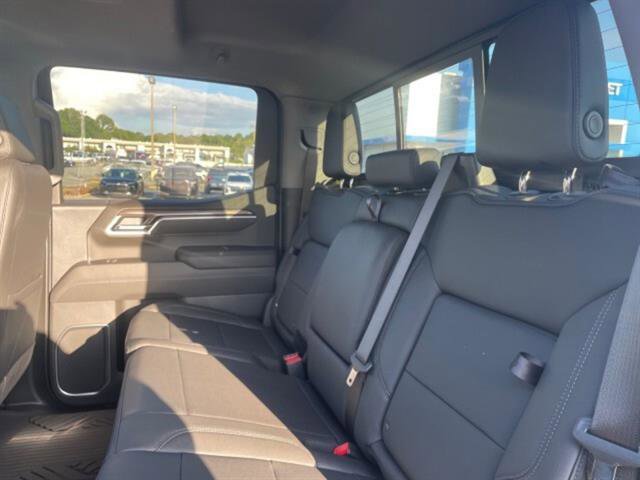 Used 2025 Chevrolet Silverado 1500 LTZ w/ LTZ Premium Package image 12
