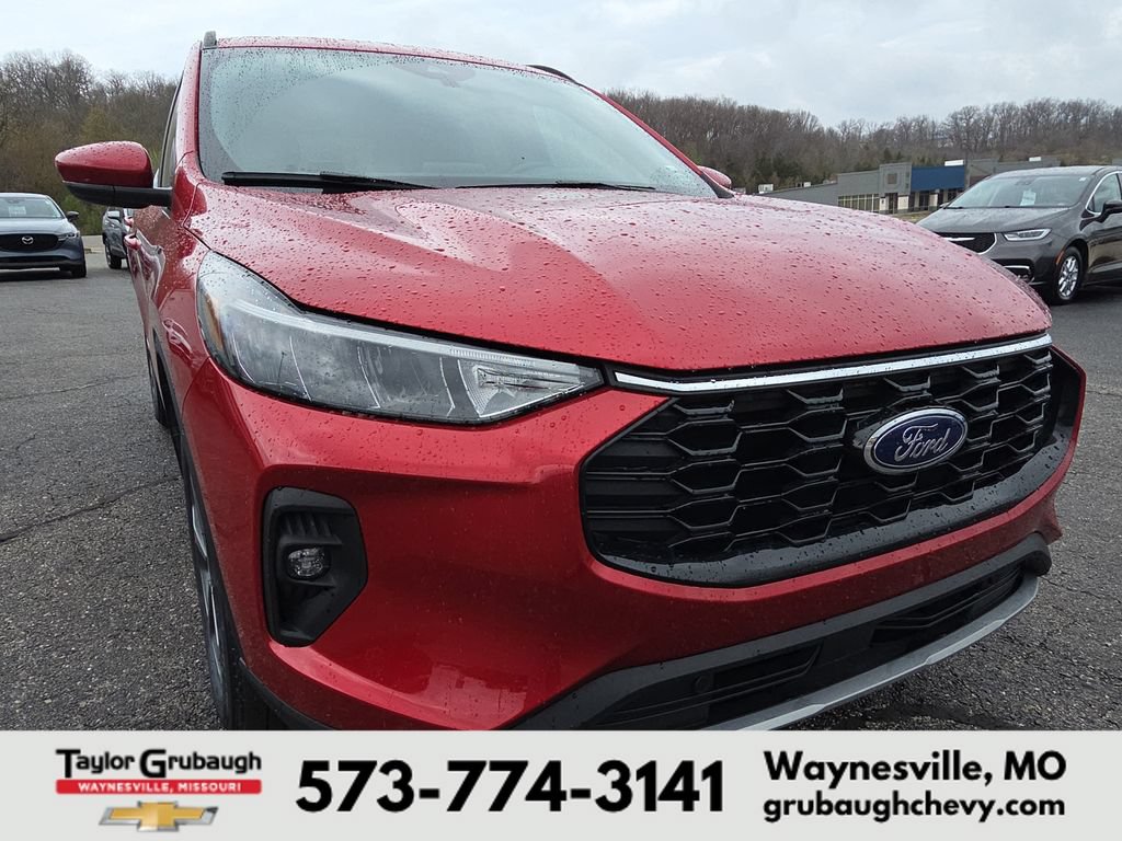 Used 2025 Ford Escape ST-Line Select AWD/4WD image 11