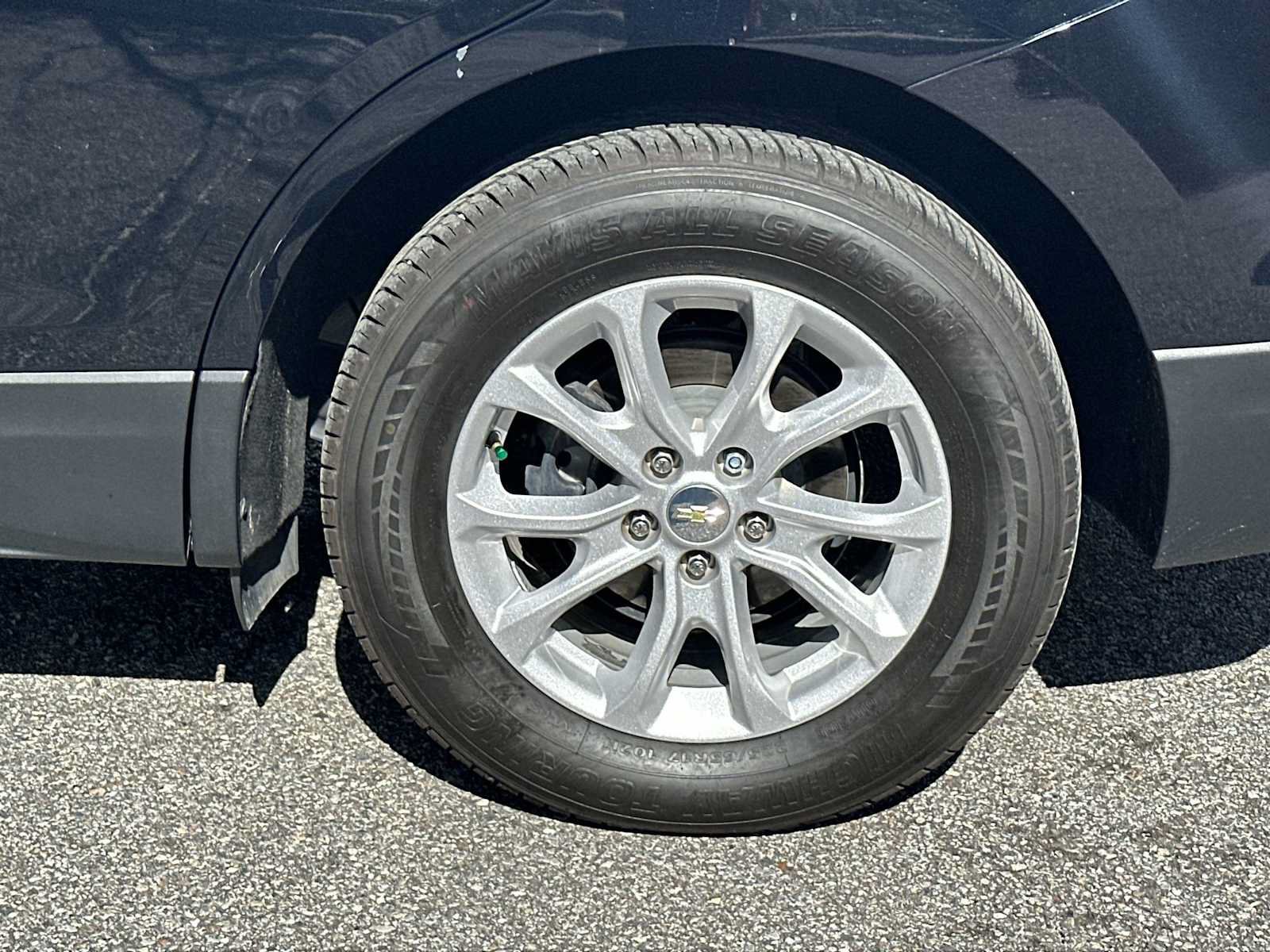 Certified 2021 Chevrolet Equinox LS w/ LS Convenience Package AWD/4WD image 12