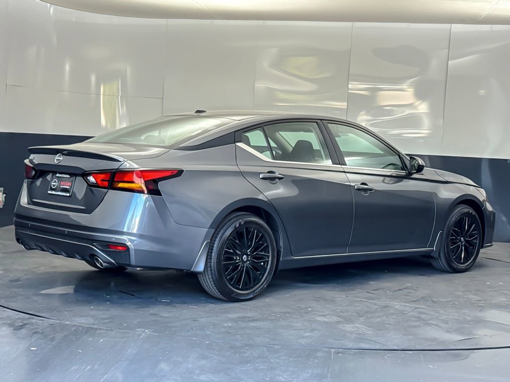 New 2026 Nissan Altima 2.5 SV w/ SV Special Edition Package FWD image 3