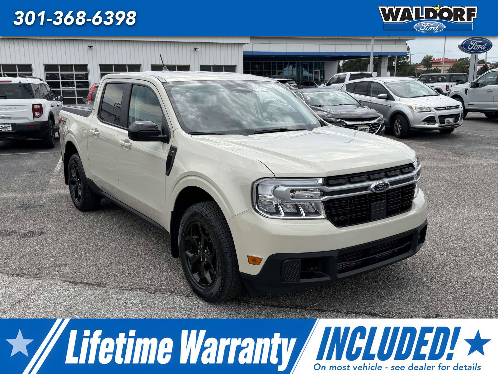 Used 2024 Ford Maverick Lariat w/ FX4 Off-Road Package AWD/4WD image 1