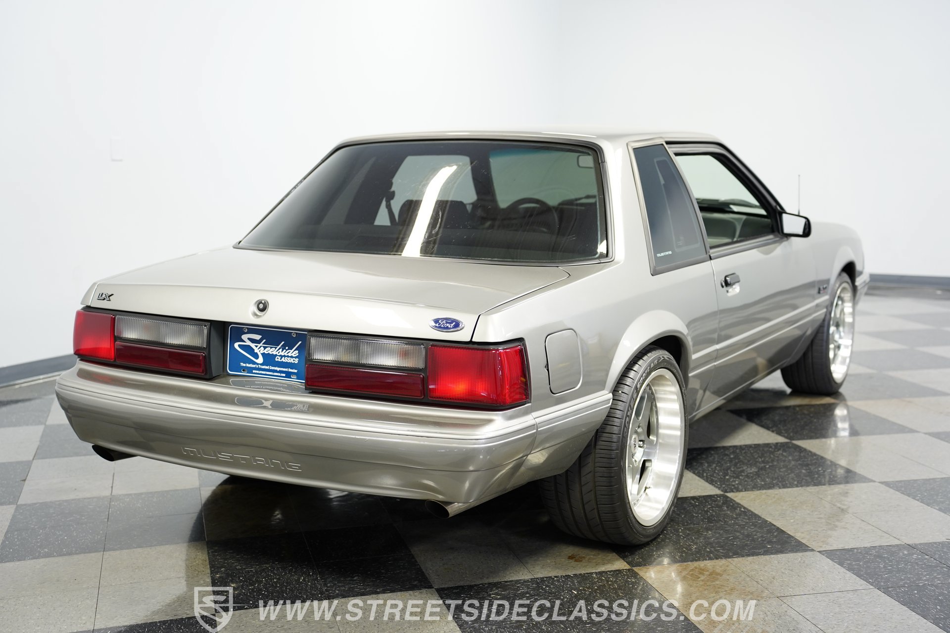Used 1987 Ford Mustang LX RWD image 13