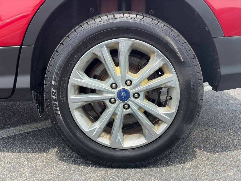 Used 2017 Ford Escape SE FWD image 9