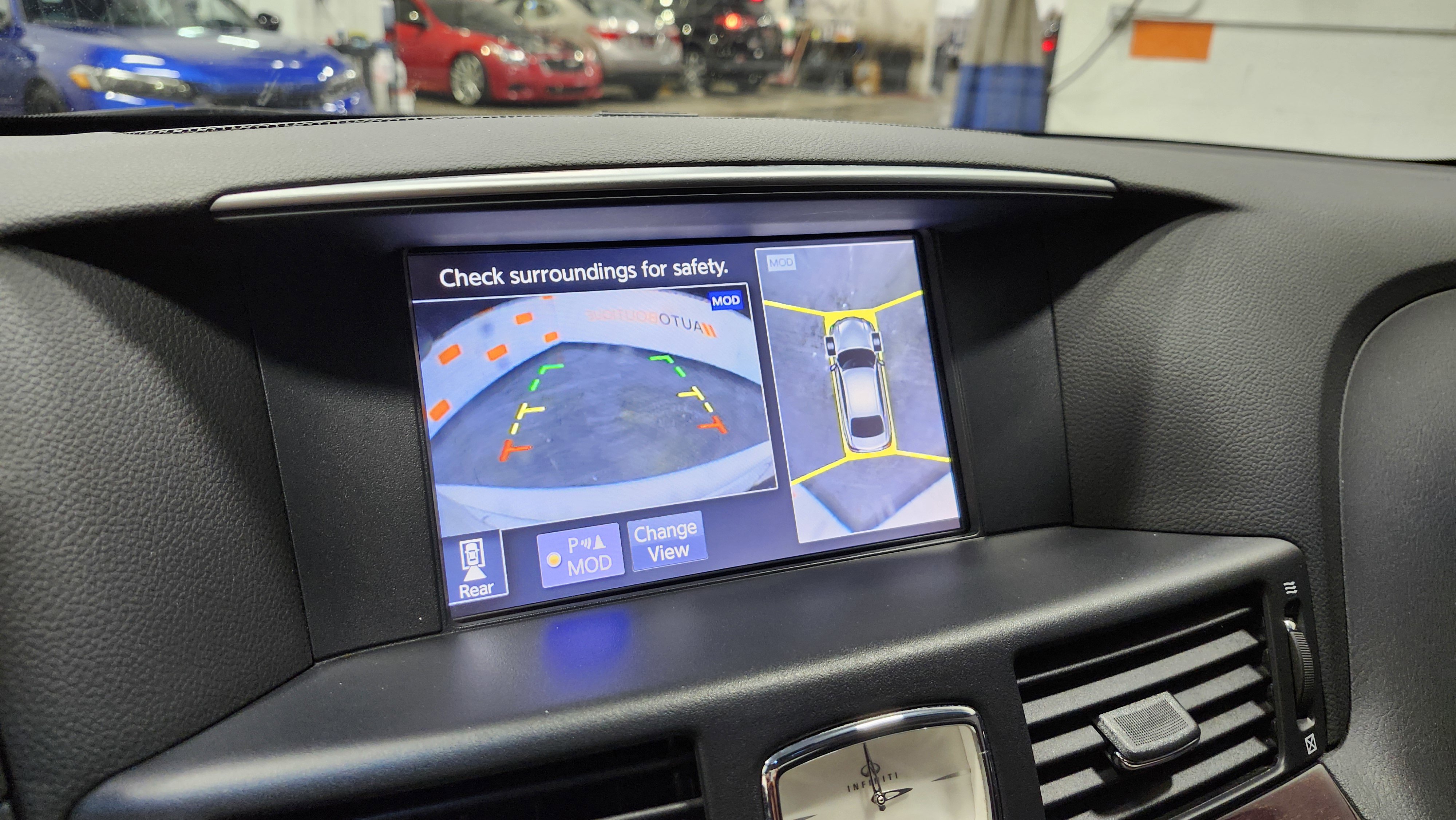 Used 2019 INFINITI Q70 Luxe image 6