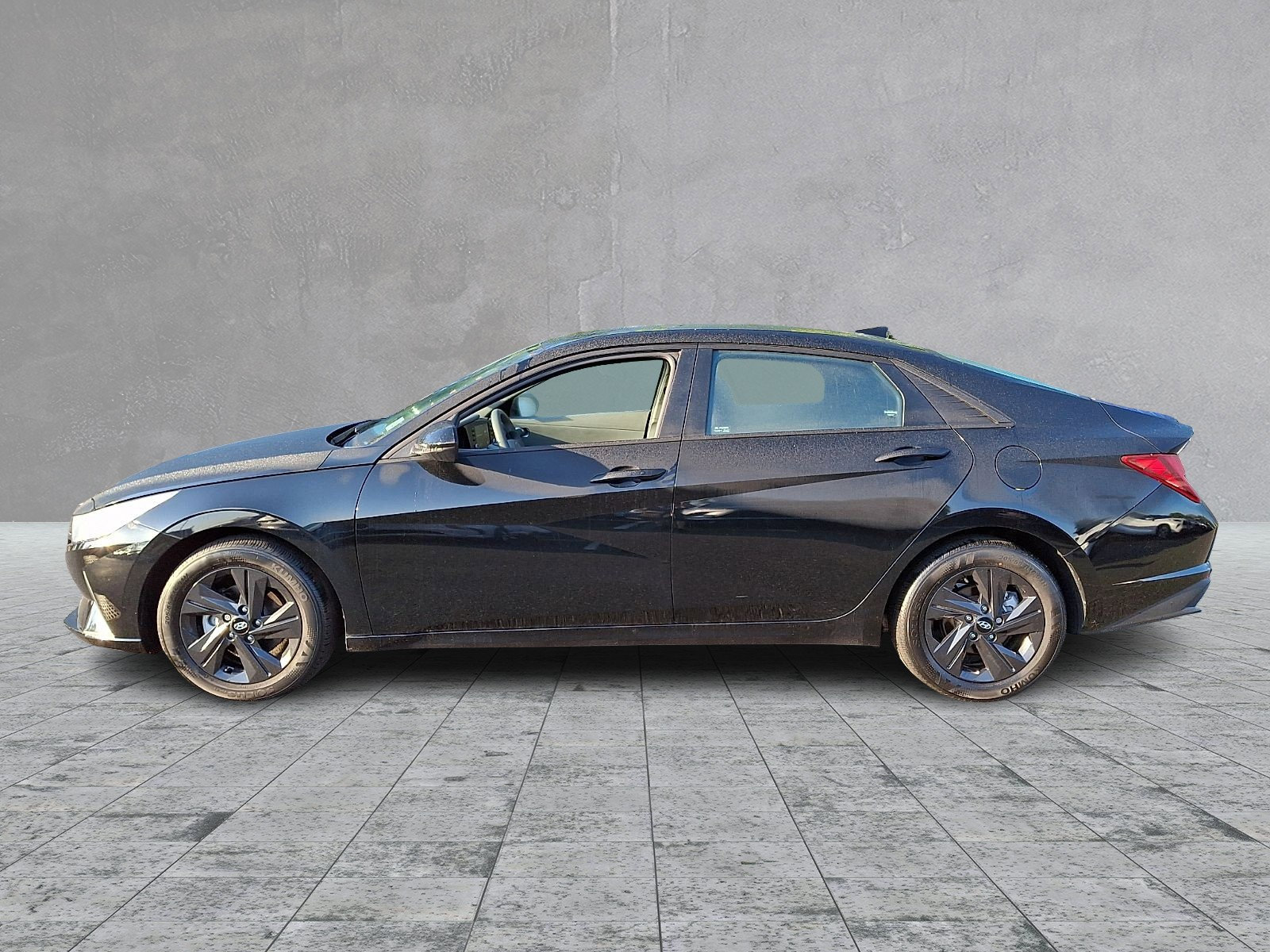 Used 2023 Hyundai Elantra SEL FWD image 7