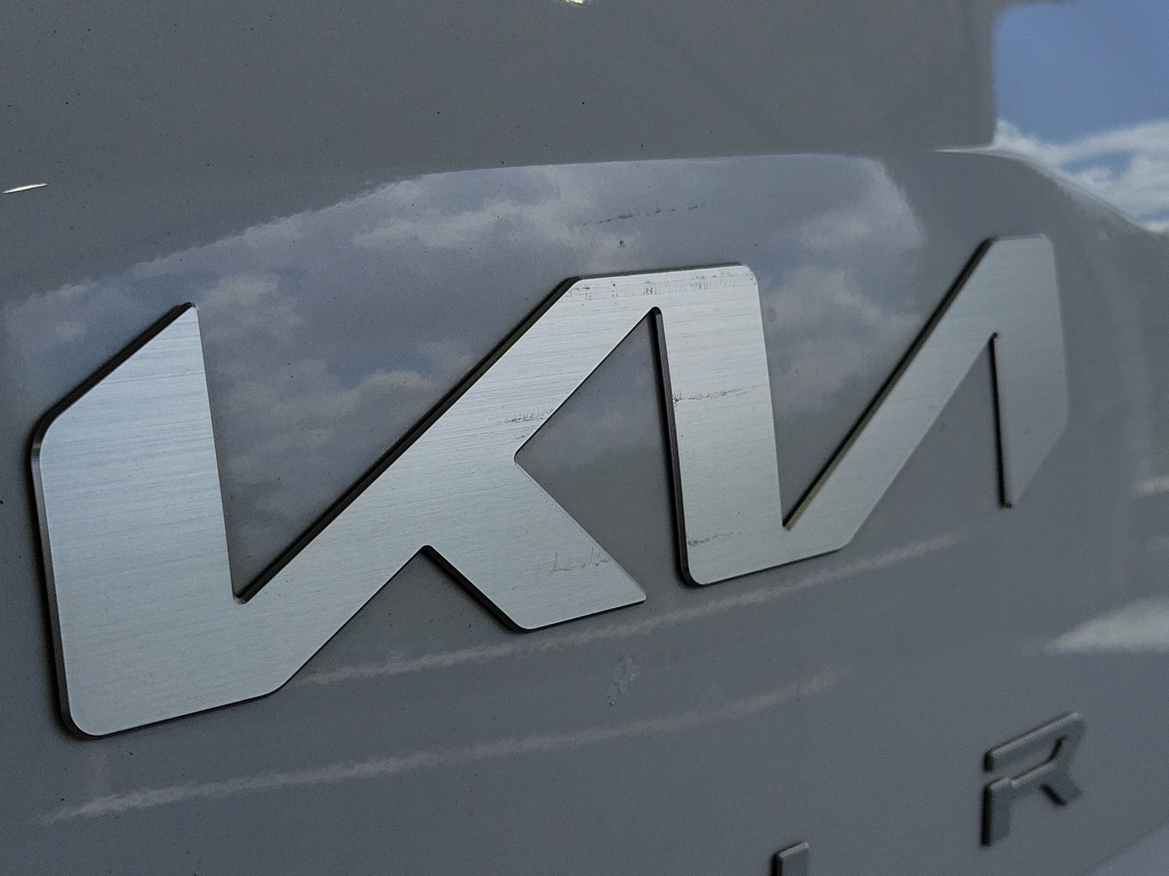 Used 2023 Kia Telluride LX AWD/4WD image 6