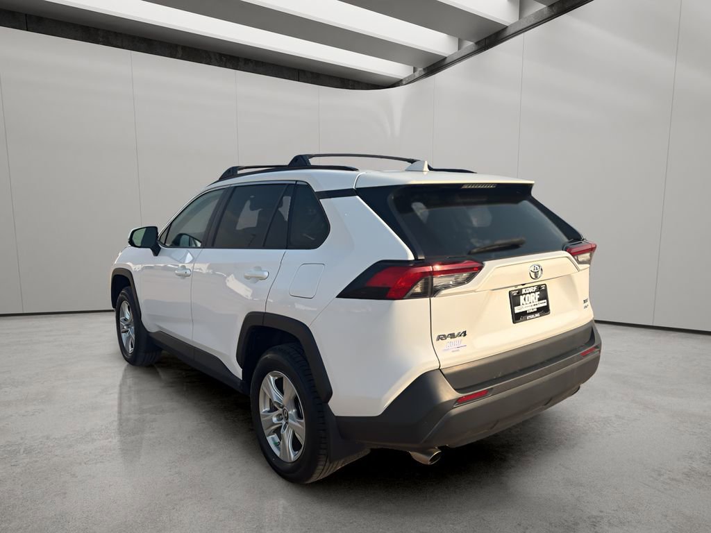 Used 2019 Toyota RAV4 XLE w/ Convenience Package AWD/4WD image 3