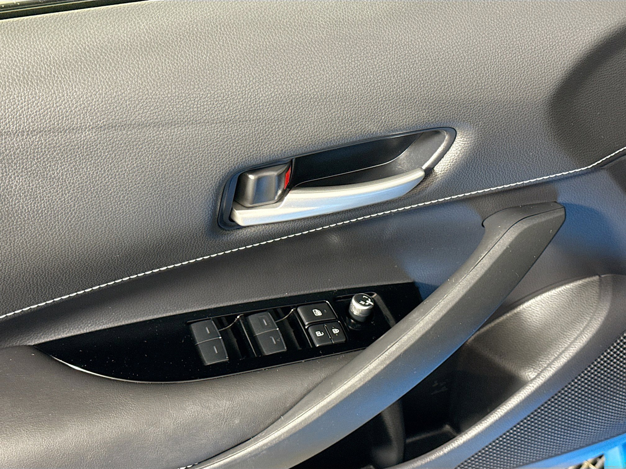 Certified 2019 Toyota Corolla SE w/ SE Option Package image 18