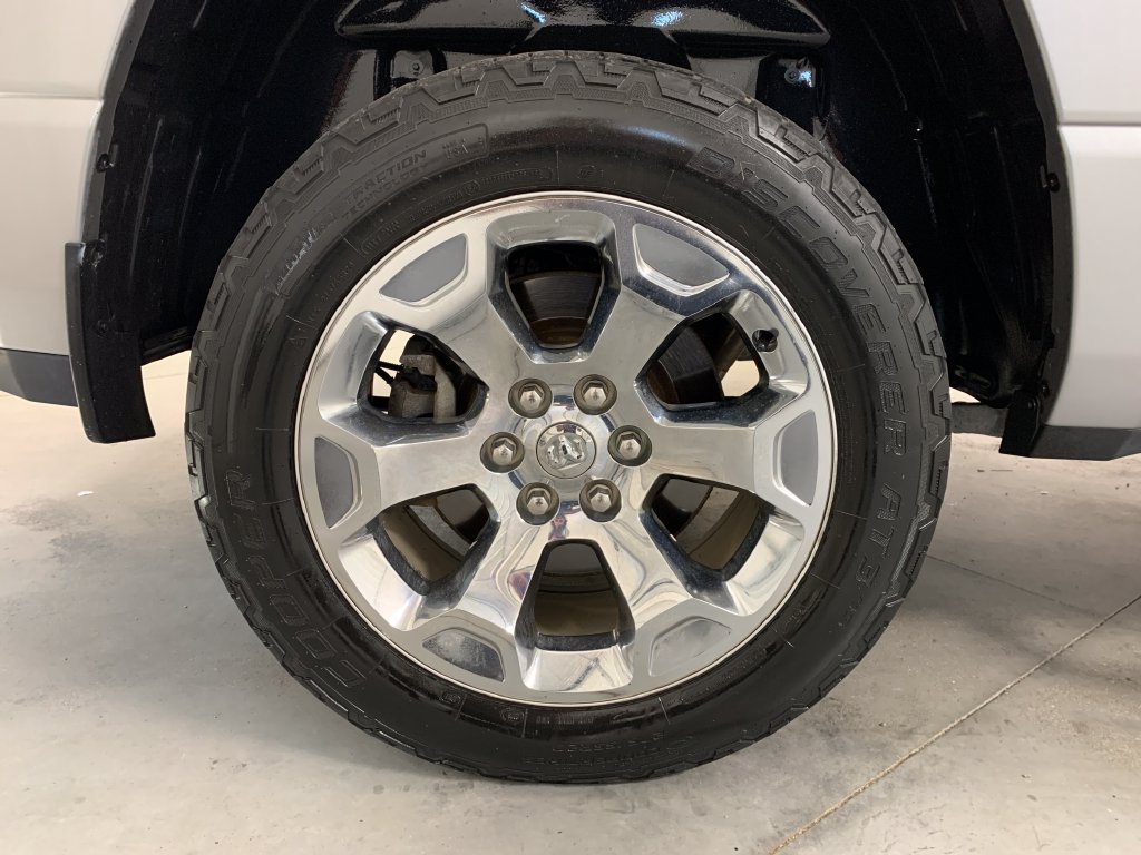 Used 2019 RAM 1500 Big Horn AWD/4WD image 9