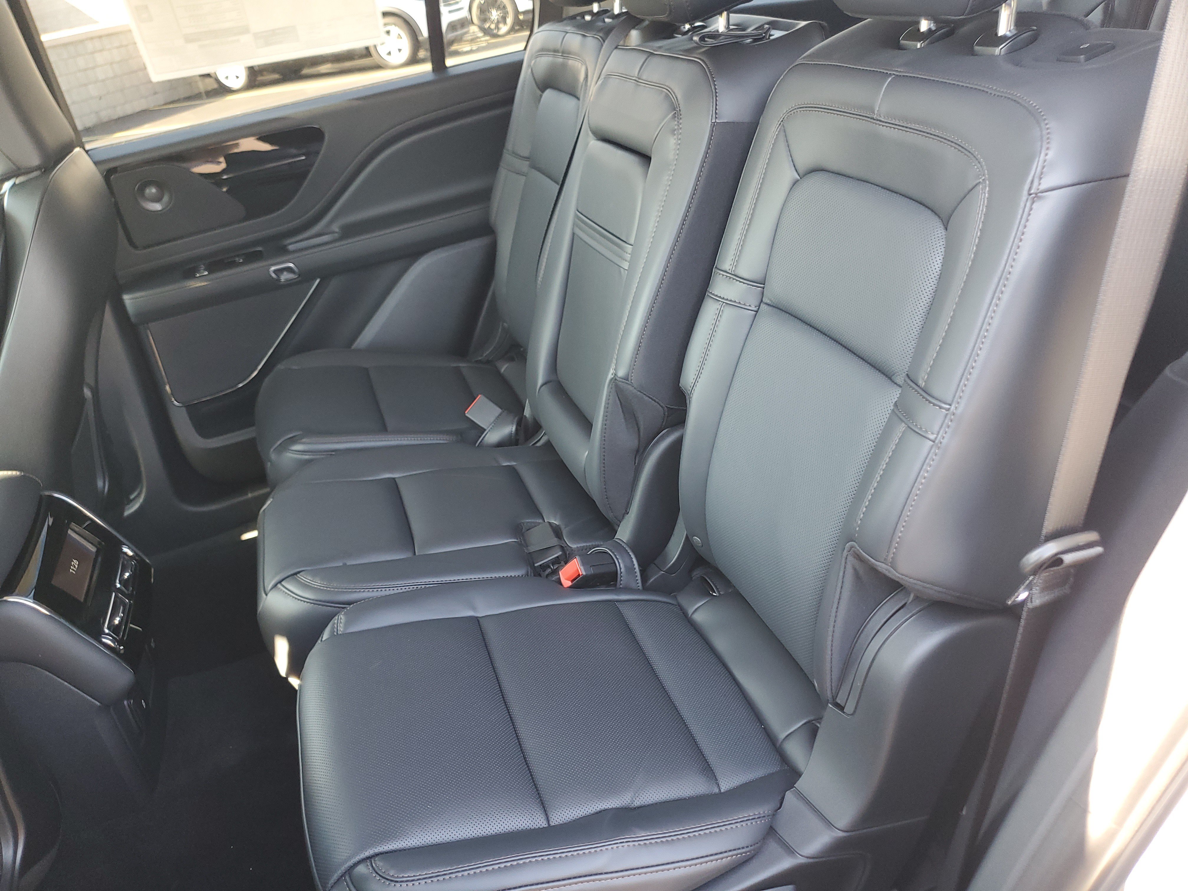New 2027 Lincoln Aviator Reserve AWD/4WD image 27