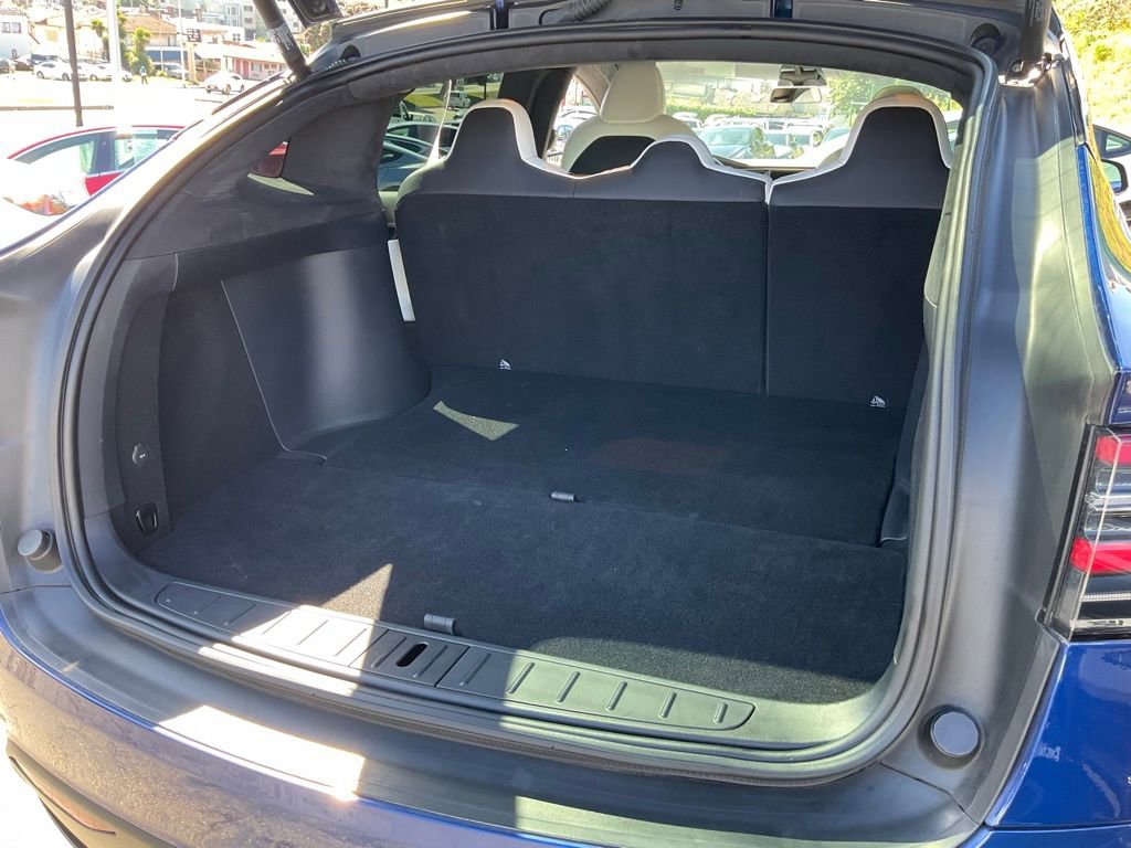 Used 2020 Tesla Model X Long Range image 8