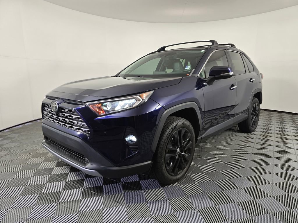 Used 2021 Toyota RAV4 Limited FWD image 3