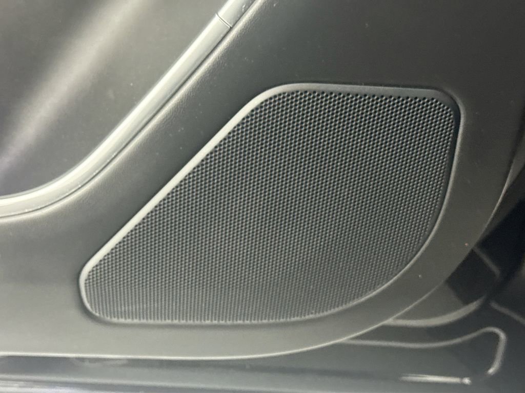 Used 2023 Land Rover Range Rover SE image 18