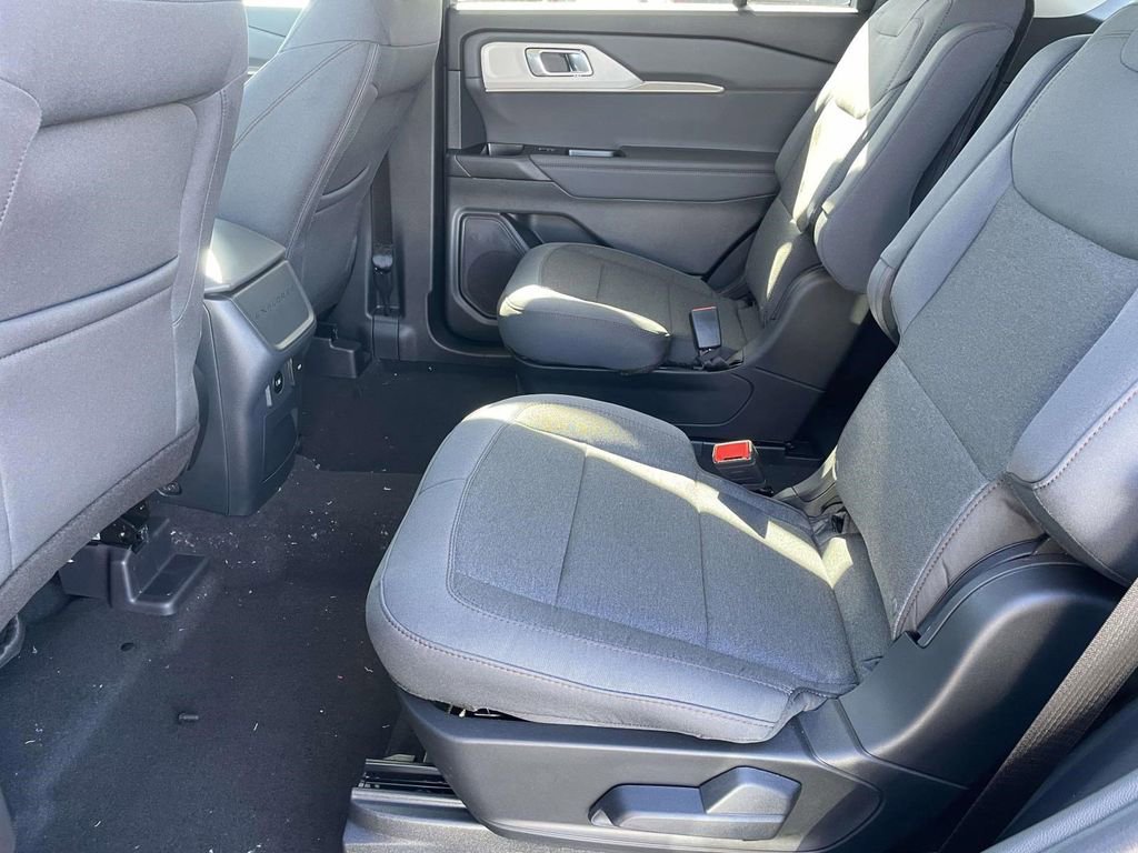 New 2026 Ford Explorer Active image 19