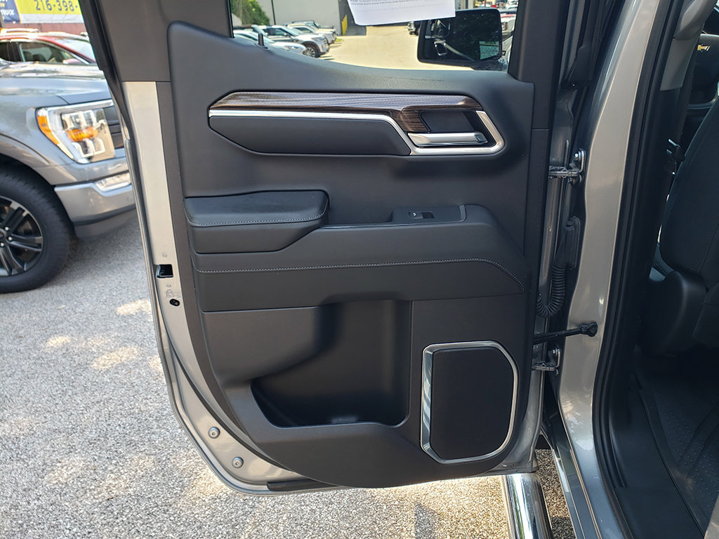 Used 2024 Chevrolet Silverado 1500 LT w/ Protection Package RWD image 12