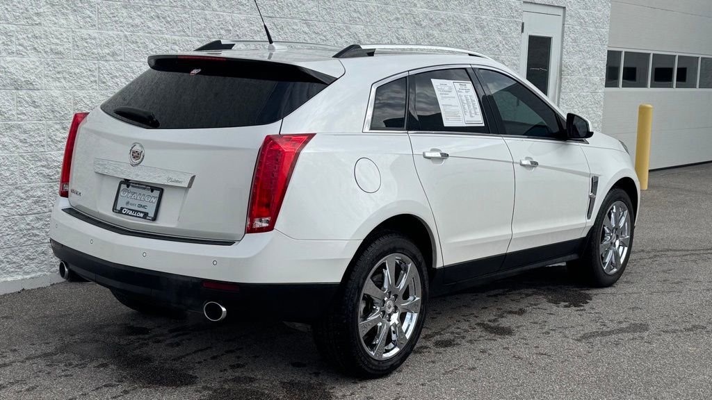 Used 2011 Cadillac SRX Premium image 3