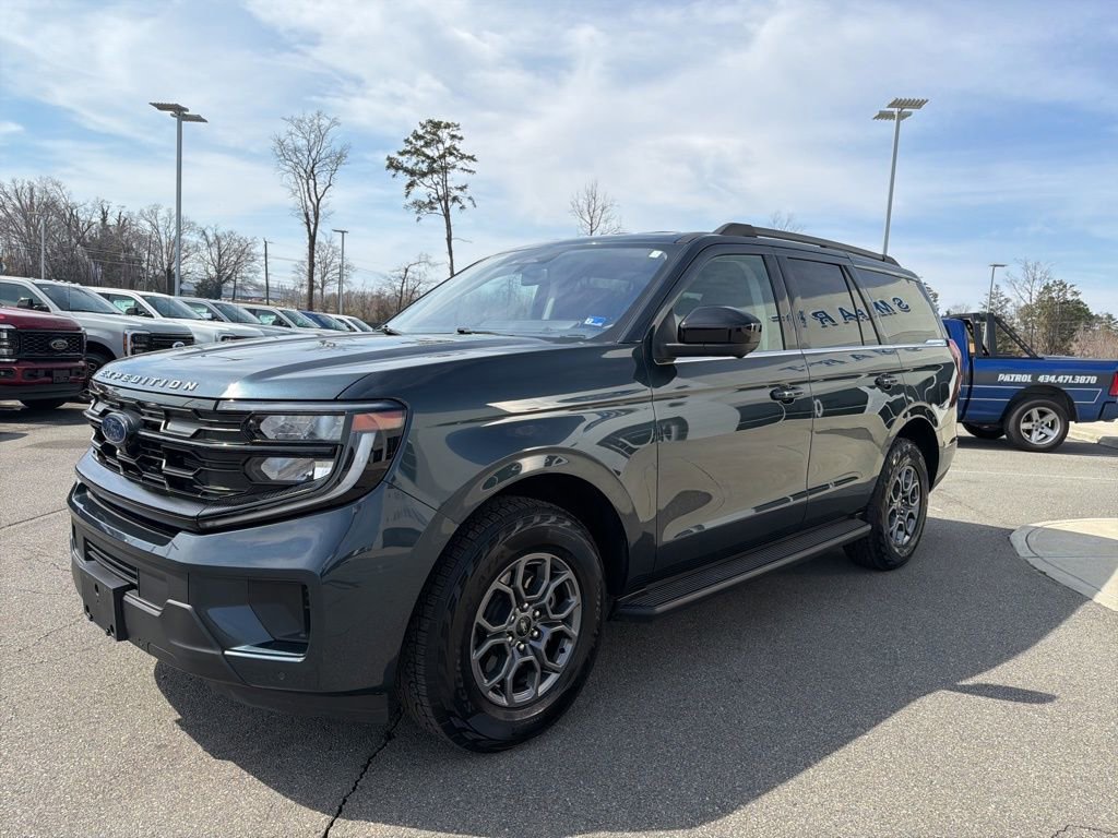 Certified 2025 Ford Expedition Active image 7