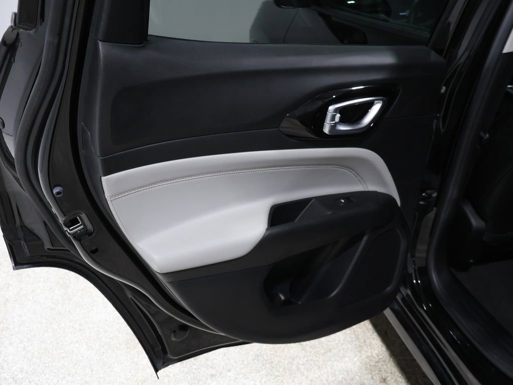 Certified 2022 Jeep Compass Limited w/ Elite Group image 19