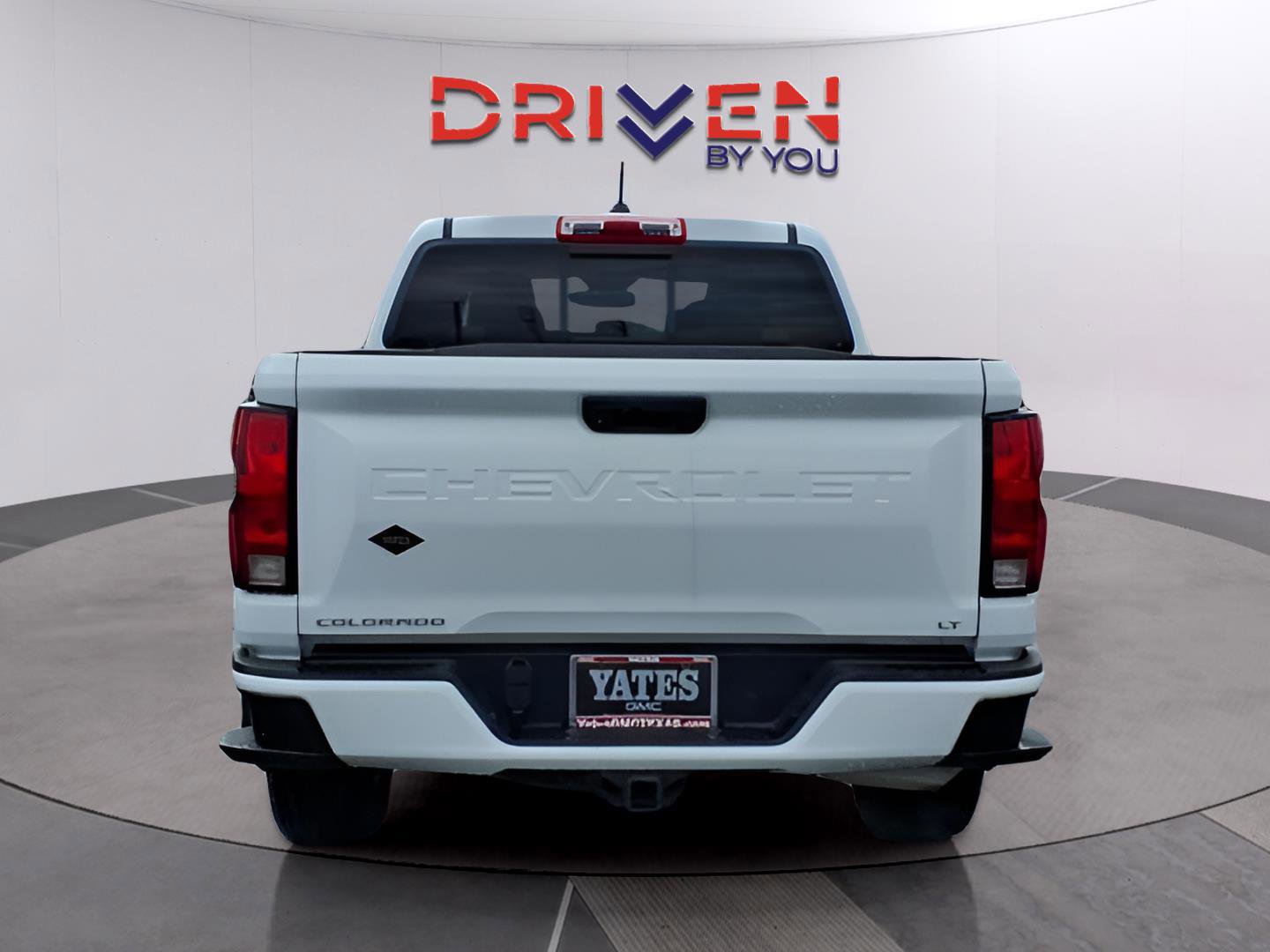 Used 2023 Chevrolet Colorado LT w/ LT Convenience Package II image 4