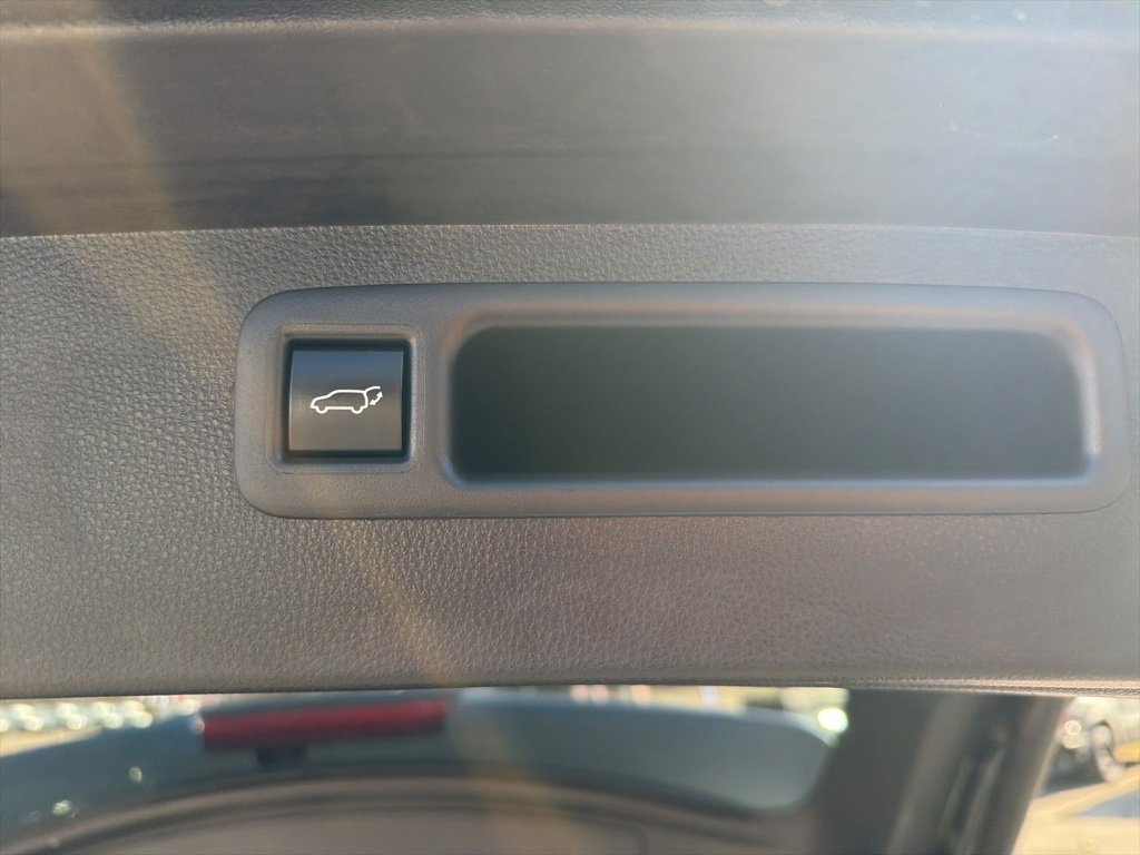 Used 2022 Toyota Highlander XLE image 23