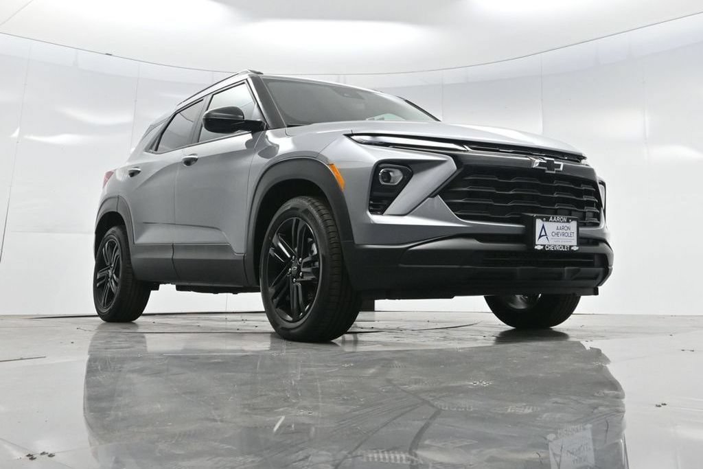 Used 2026 Chevrolet TrailBlazer LT w/ Midnight Edition FWD image 13