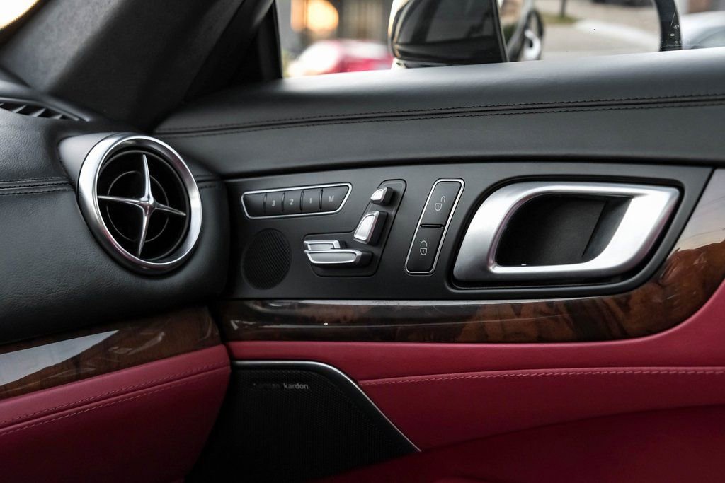 Used 2016 Mercedes-Benz SL 550 image 45