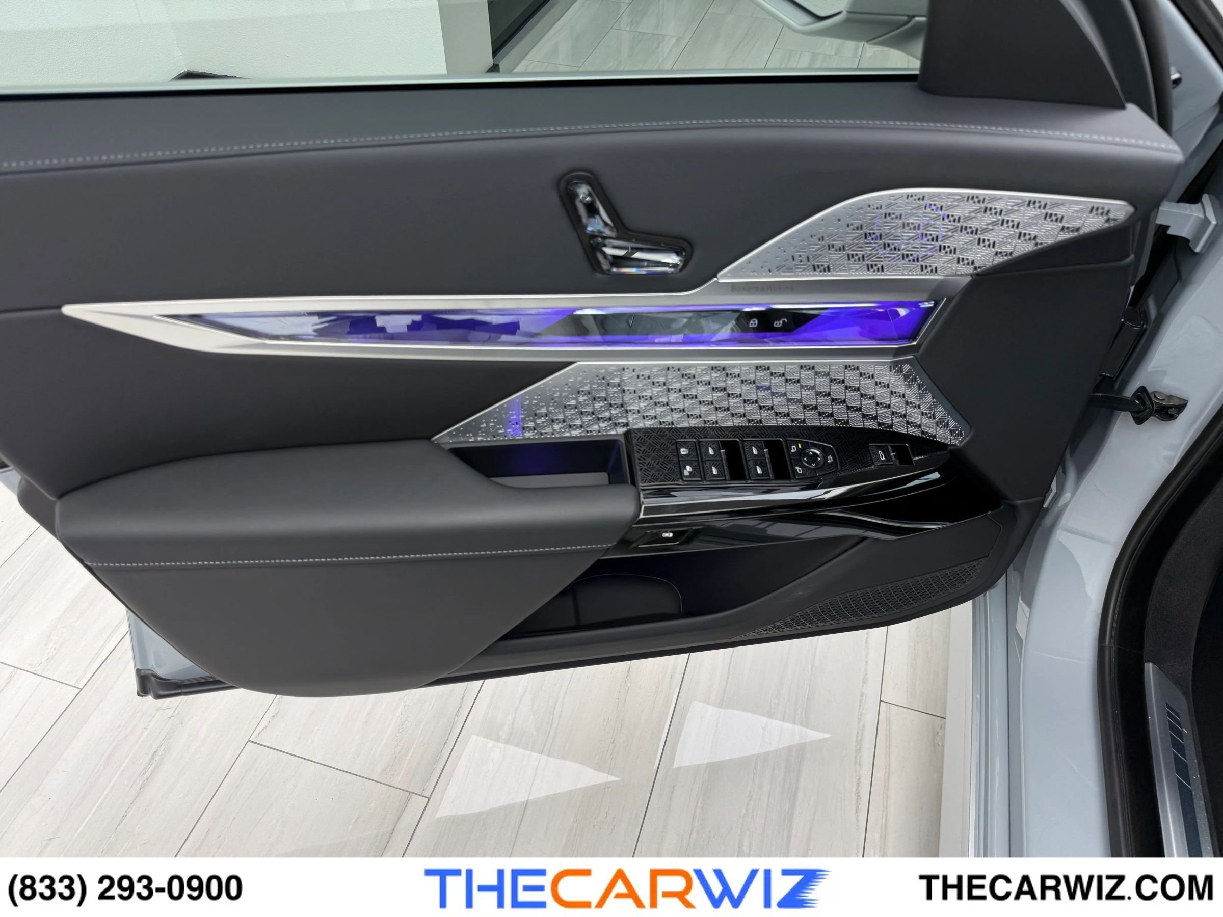 Used 2025 BMW 760i xDrive image 30