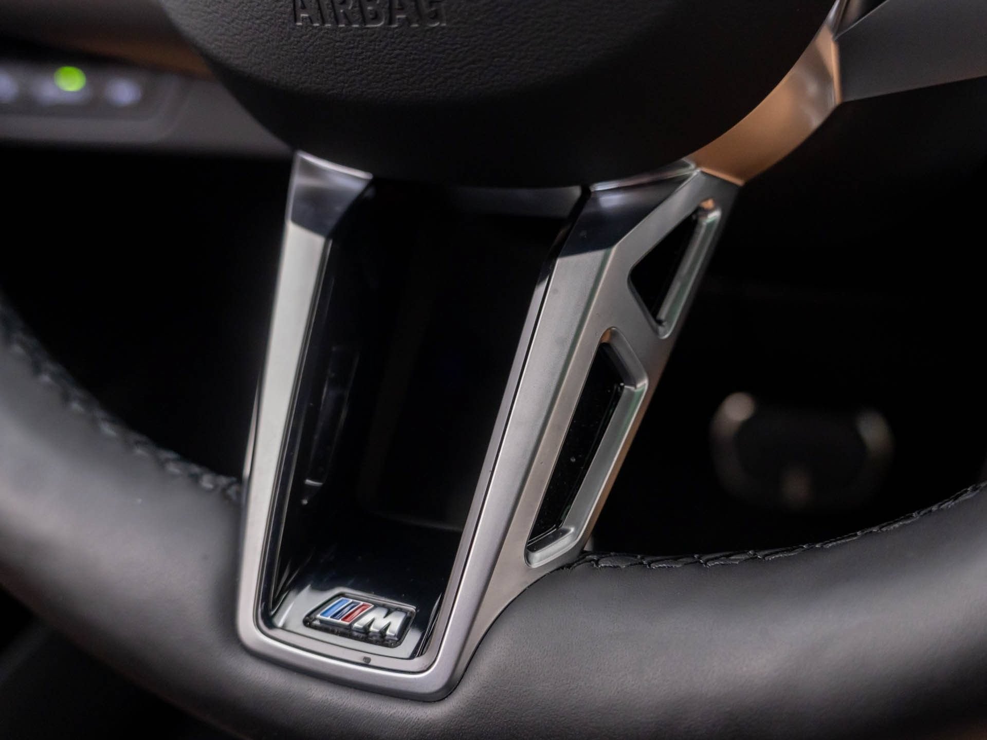 Certified 2025 BMW X2 xDrive28i AWD/4WD image 22