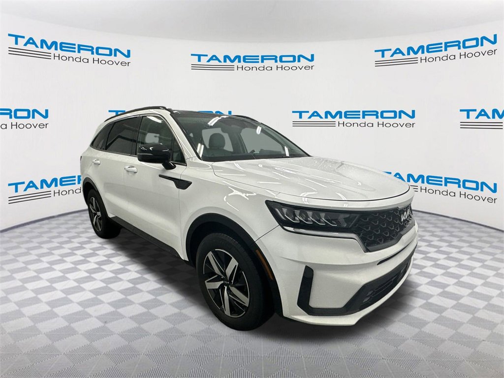 Used 2022 Kia Sorento EX w/ Panoramic Sunroof Package image 7