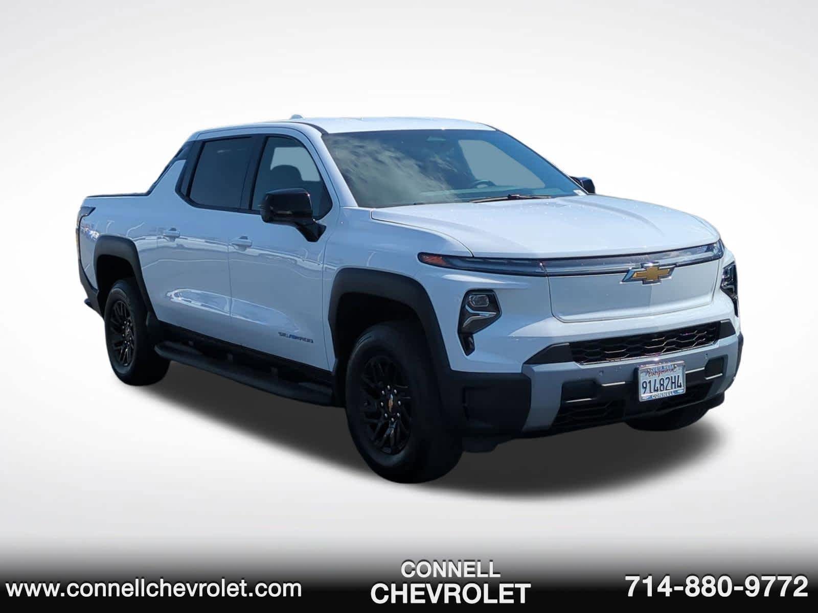 Used 2026 Chevrolet Silverado EV LT AWD/4WD image 3
