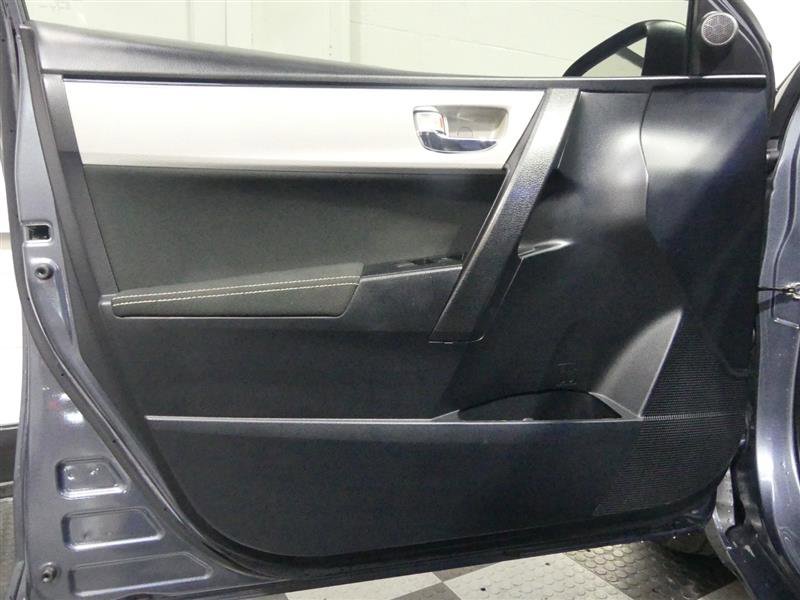 Used 2019 Toyota Corolla LE image 19