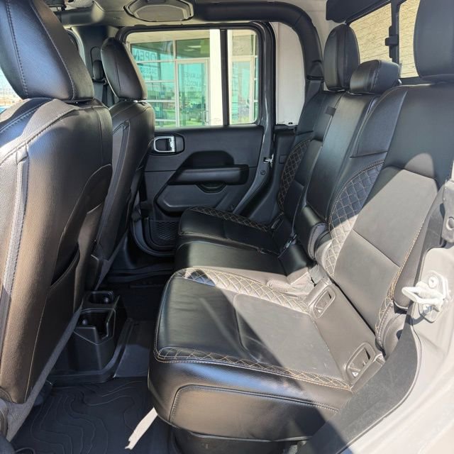 Used 2022 Jeep Gladiator Overland AWD/4WD image 11