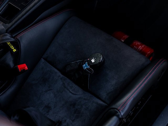 Used 2015 Porsche 911 GT3 w/ Carbon Interior Package image 32