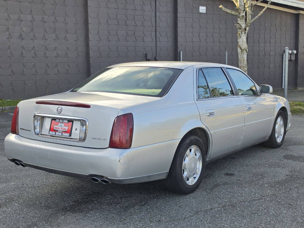 Used 2000 Cadillac De Ville FWD image 7