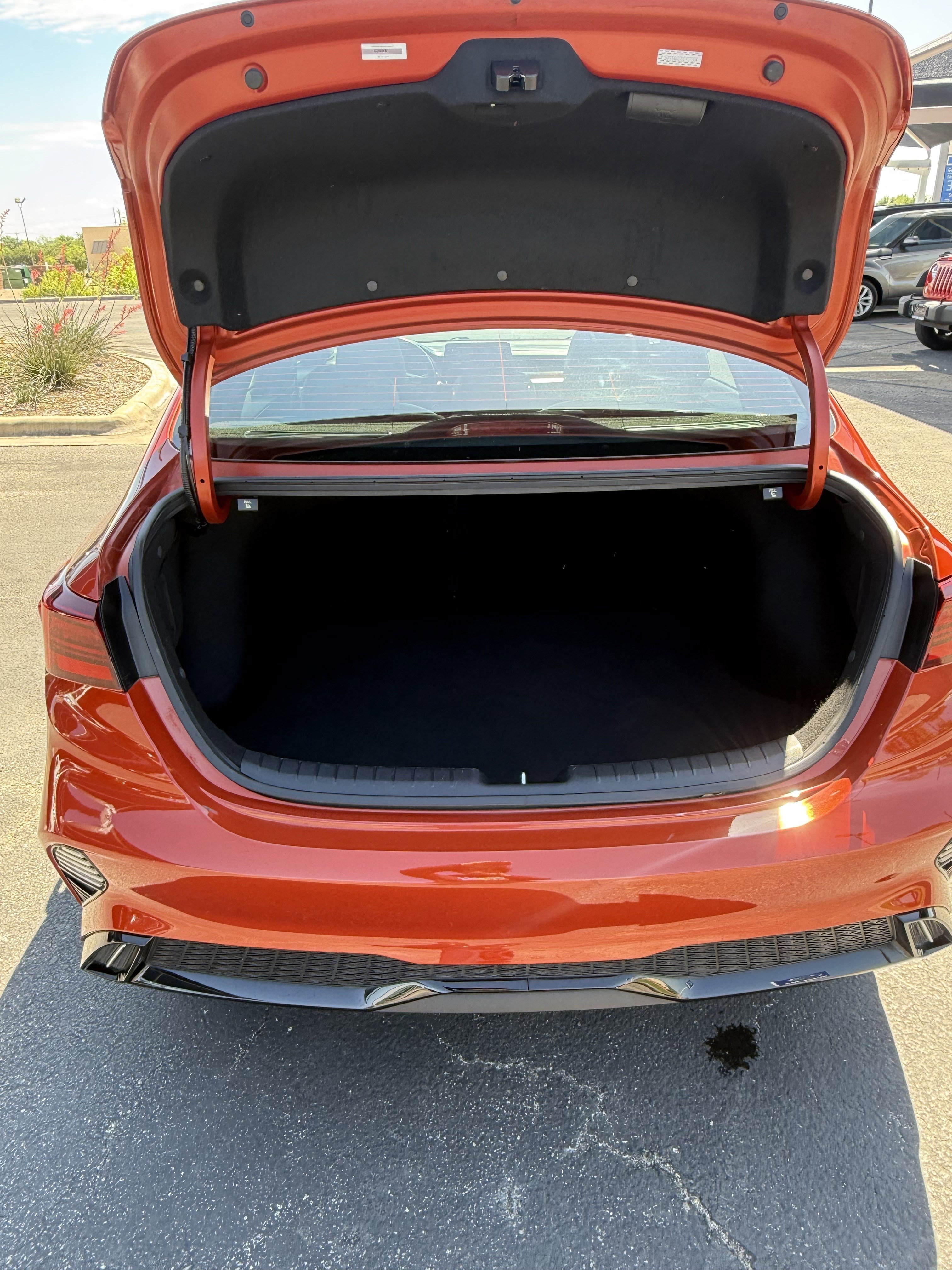 Used 2022 Kia Forte GT-Line FWD image 9