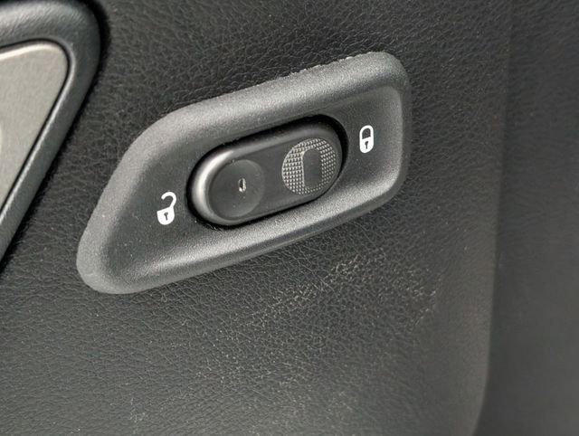 Used 2015 Jeep Wrangler Sport image 11