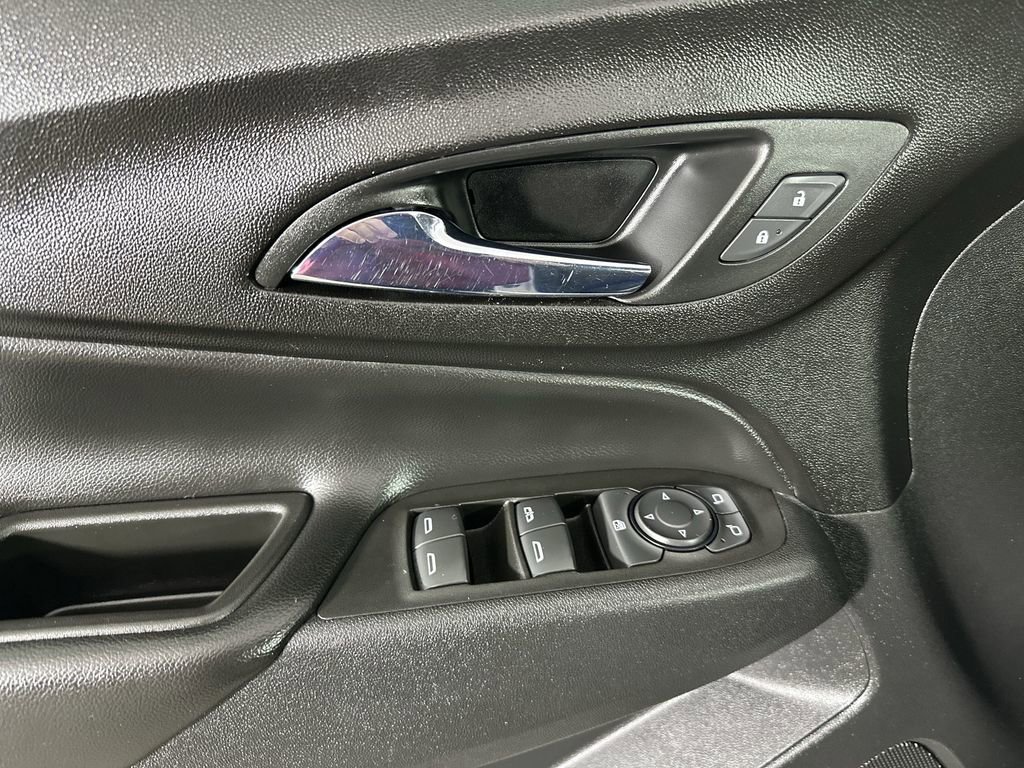 Used 2020 Chevrolet Equinox LT image 24