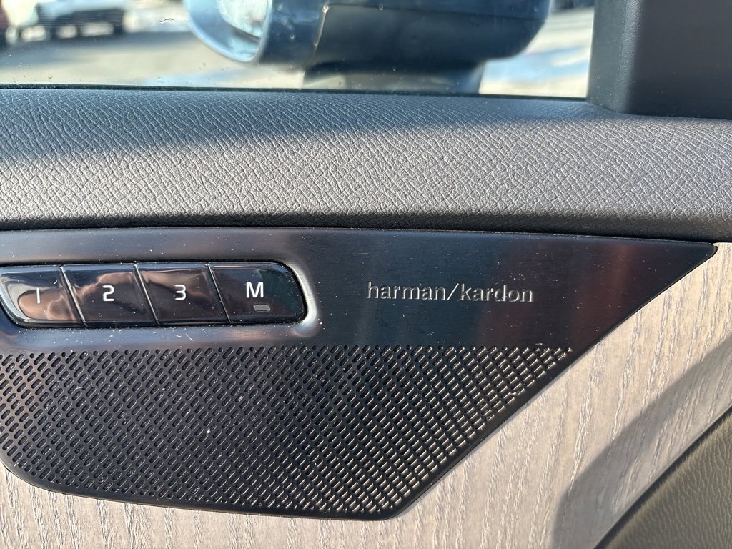 Certified 2023 Volvo XC90 B5 Plus image 16