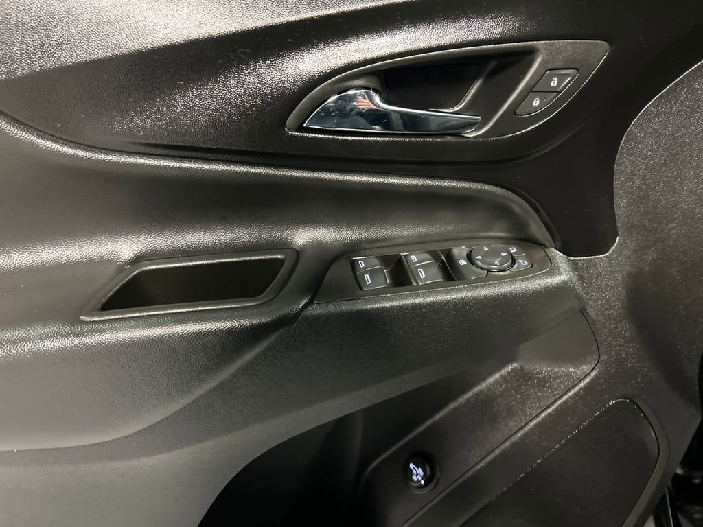 Used 2024 Chevrolet Equinox LT image 14