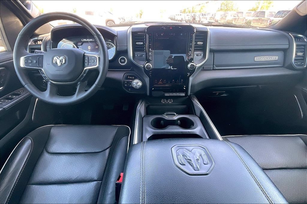 Used 2025 RAM 1500 Laramie AWD/4WD image 16