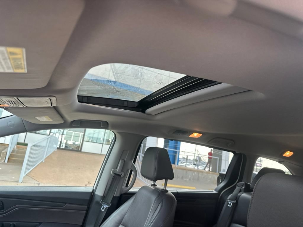 Used 2018 Honda Odyssey EX-L image 3