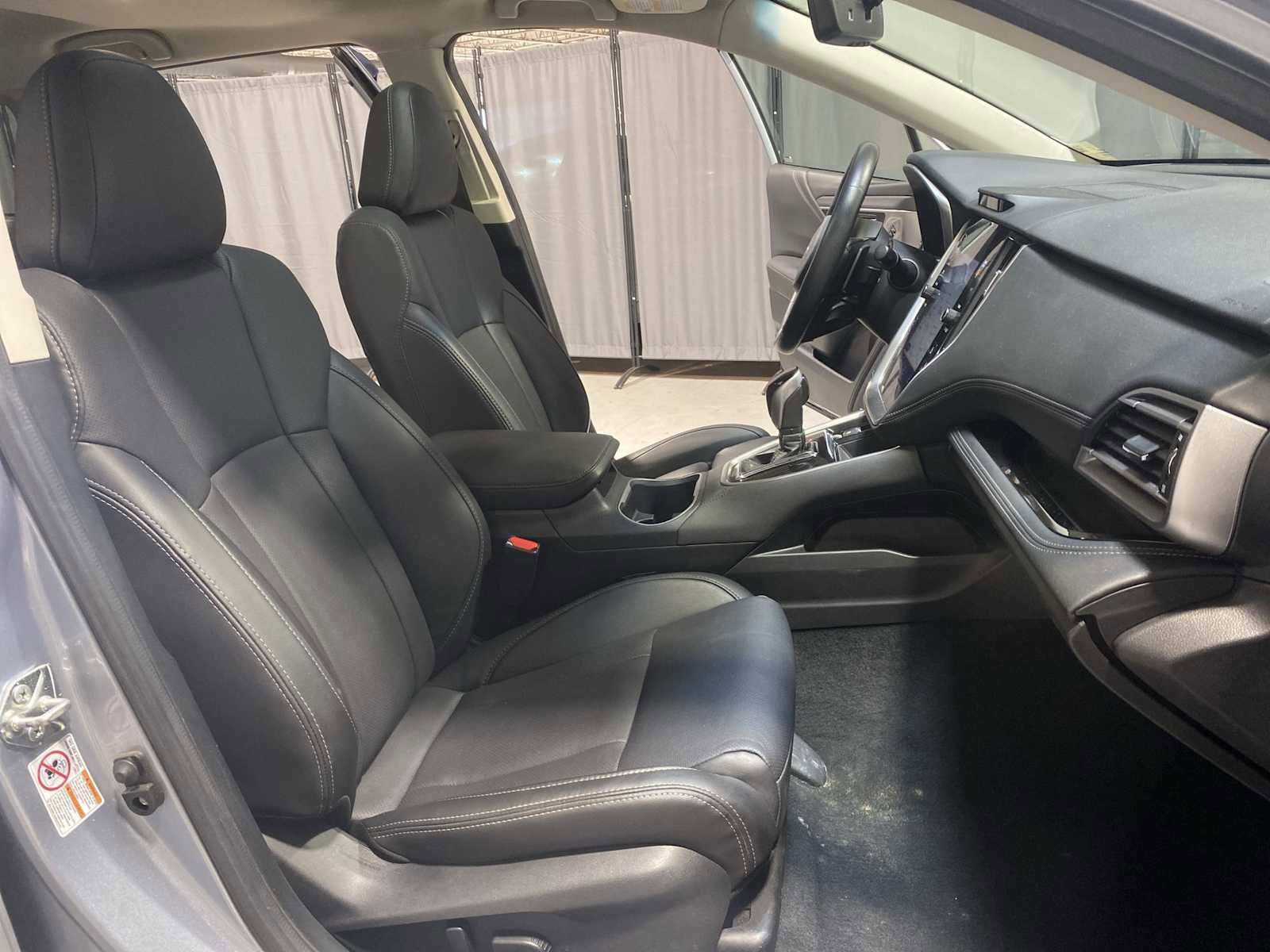 Used 2020 Subaru Outback Limited image 14