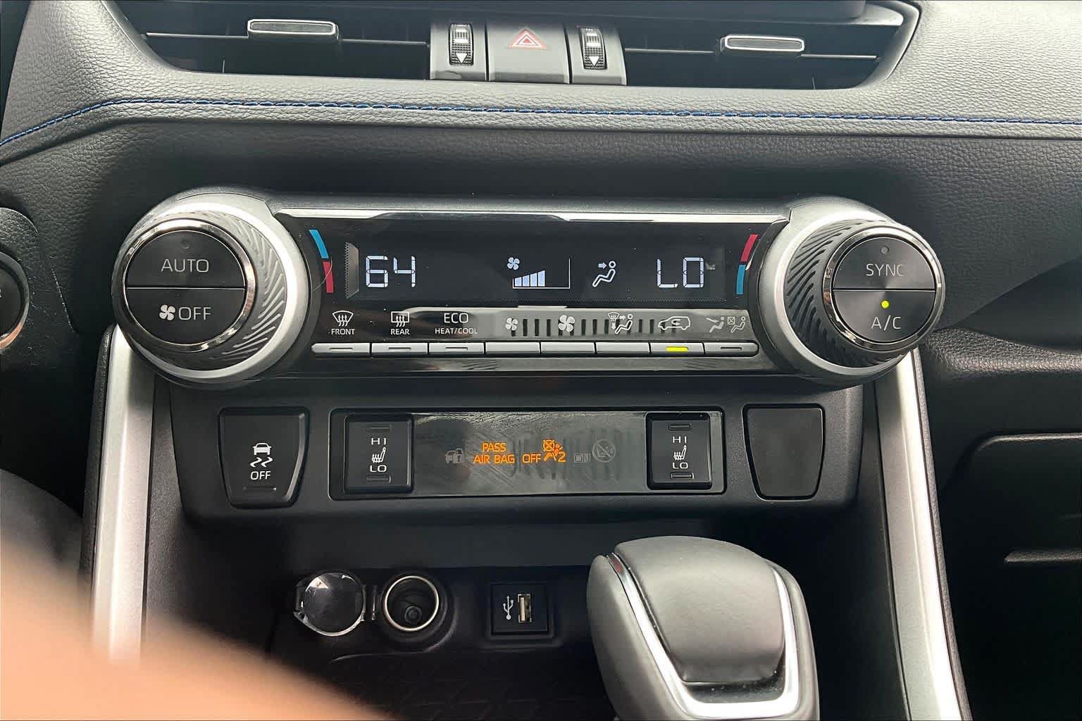 Certified 2023 Toyota RAV4 XSE AWD/4WD image 34