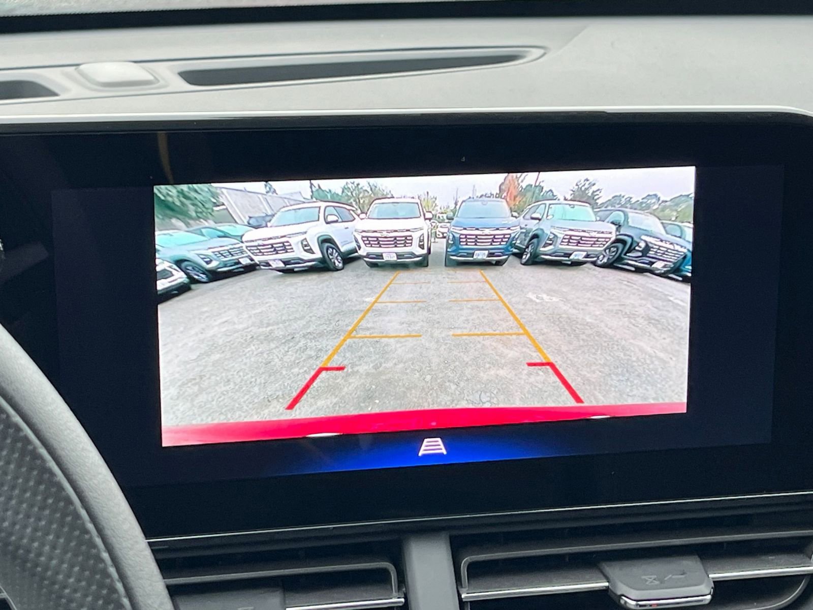 Used 2025 Chevrolet Trax LT image 17