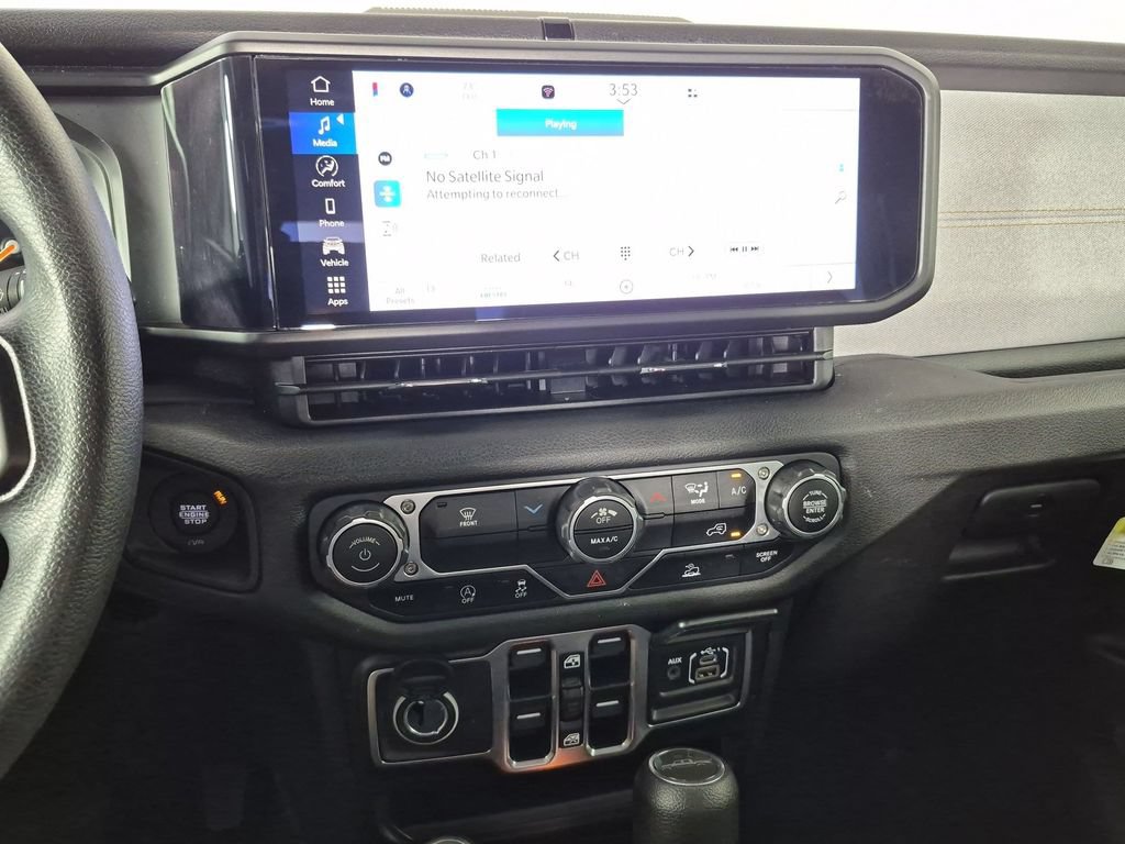 Used 2025 Jeep Gladiator Sport AWD/4WD image 20