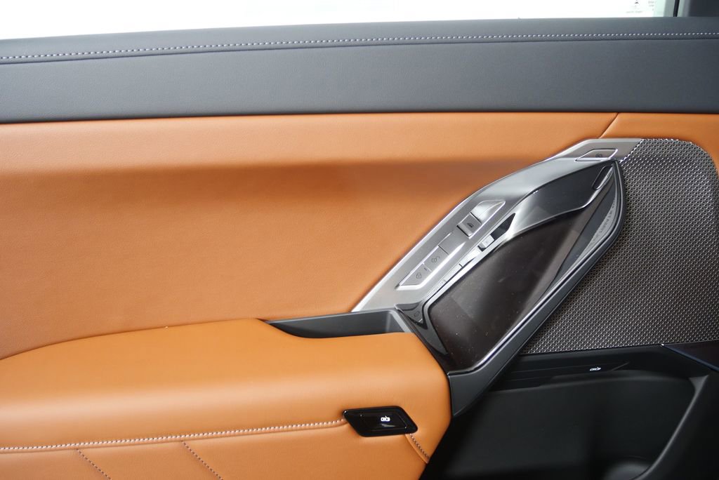 New 2026 BMW i7 xDrive60 w/ Executive Package AWD/4WD image 14