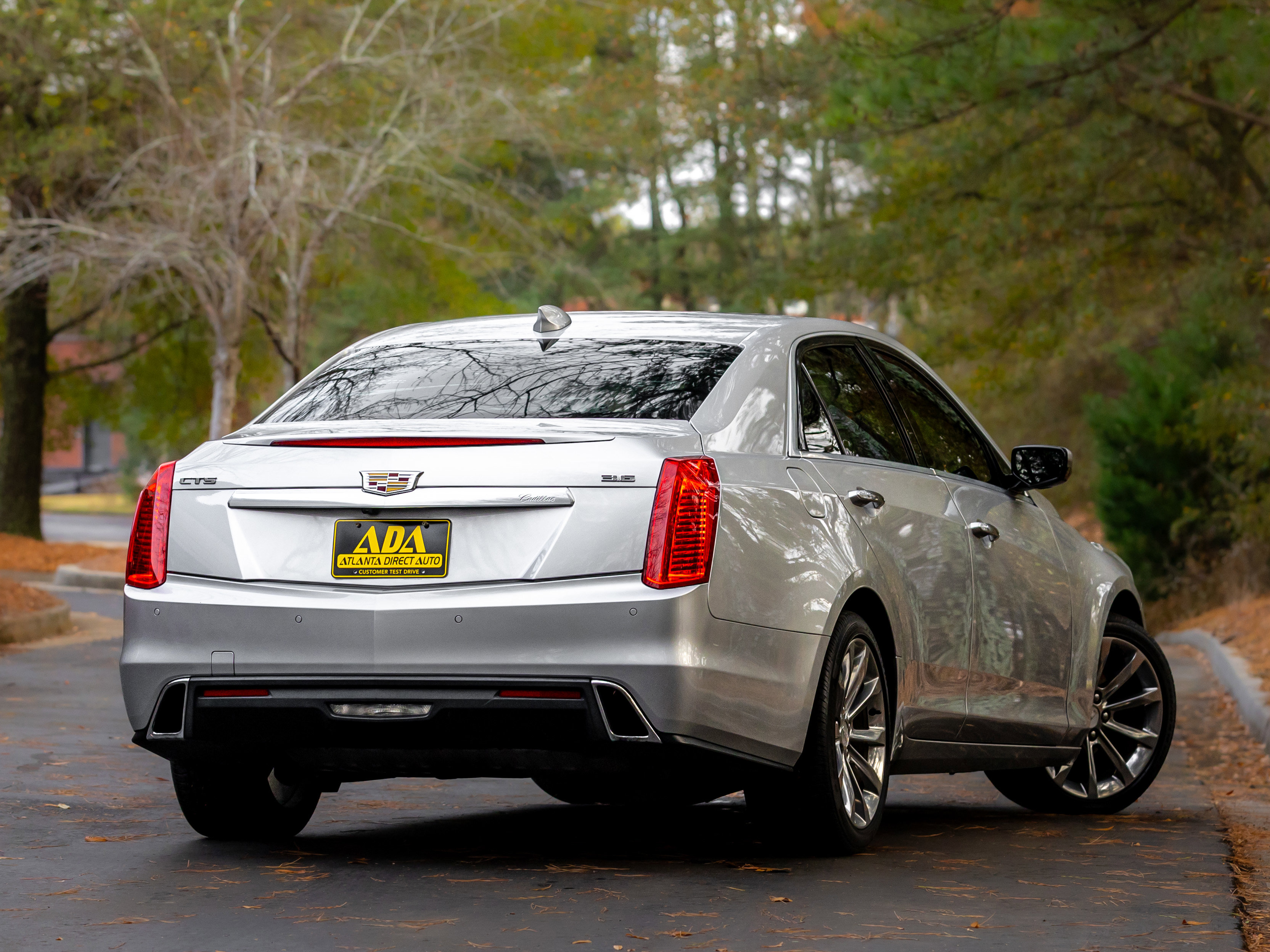 Used 2019 Cadillac CTS Luxury image 4
